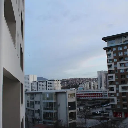 Mirror Apartament
